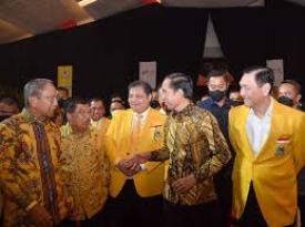 Jokowi Akan Masuk ke Partai Golkar, dan Membuatnya Jadi Partai Dinasti